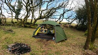 Taking gear out of the tent. speedlapse. Reddacleave campsite Dartmoor 25th March 2023