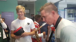 SOUTH AFRICA - Cape Town - Goldfish visit children at Red Cross War Memorial Children’s Hospital (Video) (vDr)