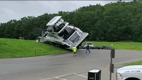 Huge yacht keels over while being towed