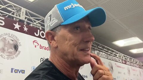 Renato Gaúcho falando sobre Luis Suaréz e Douglas Costas no Grêmio