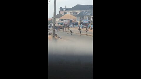 #BreakingNews‌ Gun Shots, Destruction And Choas As Nigeria Army, Police And Soldiers On The Street