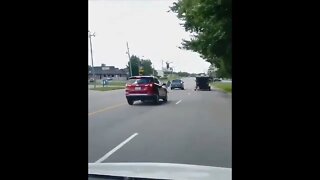 Truck loses unsecured load #drivingfails