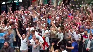 England fans go CRAZY celebrating Jude Bellingham goal against Iran at Qatar World Cup