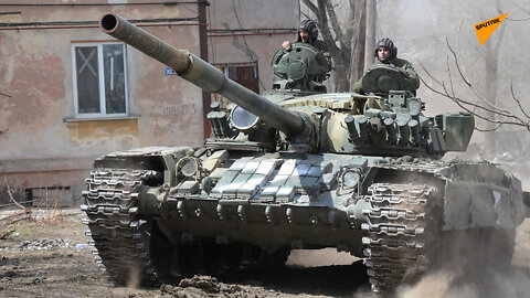 Pirueta ruskog tenka T-80BV na ulicama Marijupolja