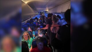 United passengers en route to Denver wait hours on tarmac after weather diversion