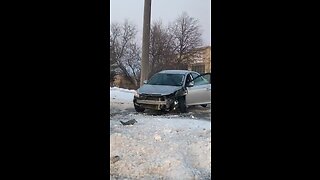 Car Crashes Into Pole In Toronto