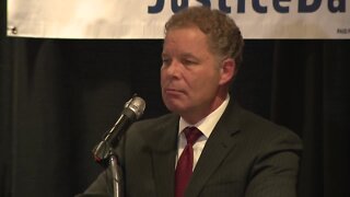 Dan Kelly gives speech after losing Wisconsin Supreme Court race