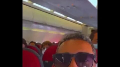 MC POZE DO RODO ELE NAO TEM LIMITES ( TROLLANDO DENTRO DO AVIAO ) ( POZE DO RODO ) ( MEMES ) #shorts