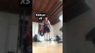 325x3 sumo deadlift #shorts