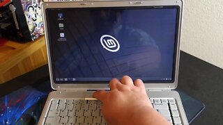 Installing Linux on a 15 year year old computer, Part 3 Linux Mint