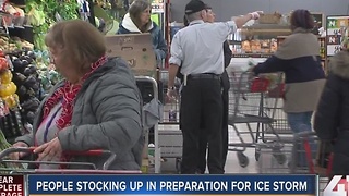 Kansas Citians stock up for weekend ice storm