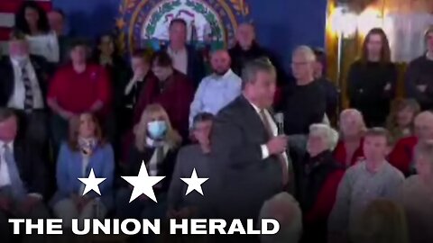 Chris Christie Holds a Town Hall in Hollis, New Hampshire