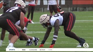 Browns WR Jakeem Grant carted off field after apparent ankle injury