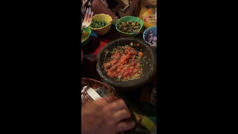 Salsa making Im Mazatlán 🥳