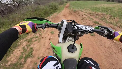 Low-speed KX250 Offroad build doing high-speed laps on a turn track!