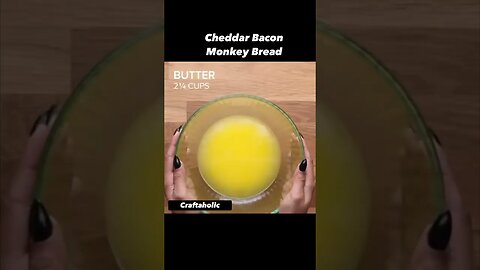 From Craftaholic on Facebook | Bacon Cheddar Monkey Bread #easyrecipe #easysnacks