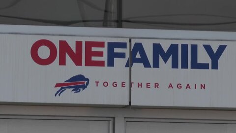 Game day electricity brings Bills Mofia families from South Florida