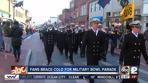 Fans brace cold for Military Bowl Parade