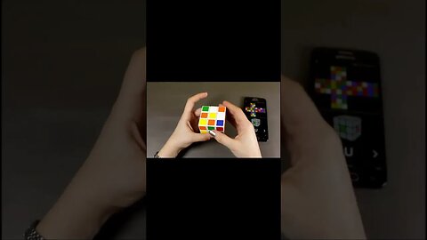 How to solve the Rubic’s Cube. #rubickcube #diy #app #shortclip #youtuber #youtubers #shortscraft