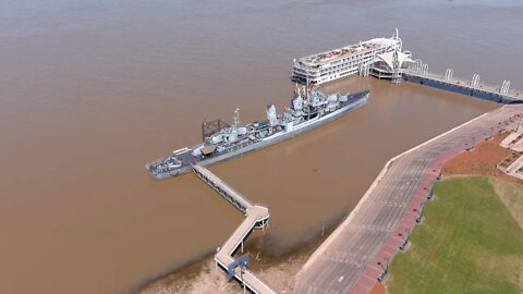 American Melody & USS Kidd, Baton Rouge, 4K Drone Footage