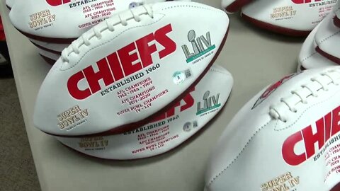 Chiefs fan praised for returning authentic gear accidentally delivered to business