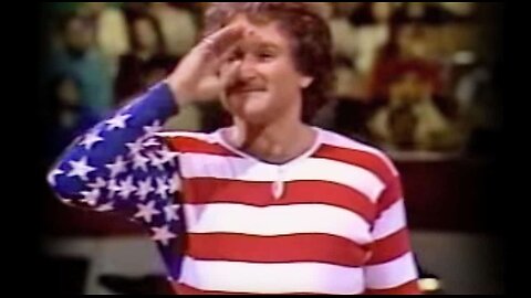 Robin Williams as the American Flag