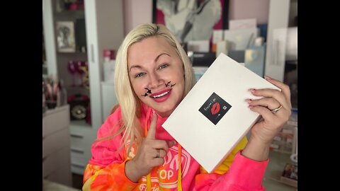 LIVE Testing the Russian Lip Kit from Celestapro.com | Code Jessica10 saves you 11% off