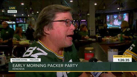 Kenosha residents up early for Packers party