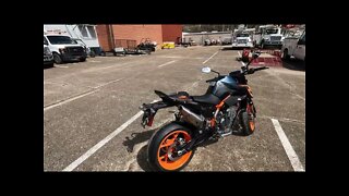 2022 KTM DUKE 890 R | Walkaround