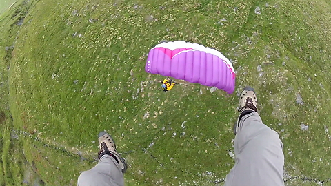 Pilots Fly Feet From The Ground At 60mph