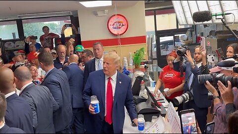 Trump Gives Out Free Blizzards At Dairy Queen In Iowa