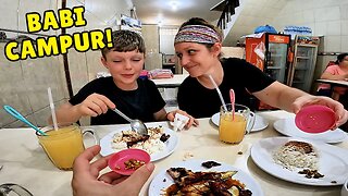 $7 Indonesian PORK (BABI CAMPUR) in Medan, Indonesia 🇮🇩 | Bule Makan Makanan Indonesia