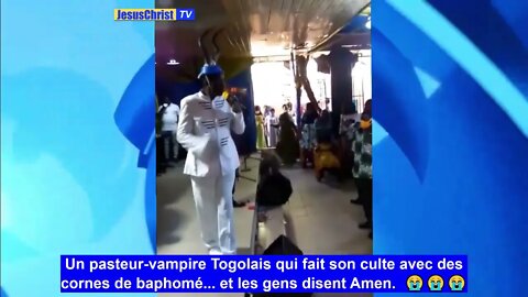 TERRIBLE😭😭Un pasteur vampire Togolais fait son culte avec des cornes de Baphomet