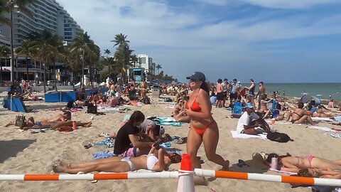🇺🇸 Miami beach is on Fire 002 beach walk 1080P🌴