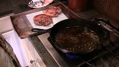 Pork Chops & Homemade Gravy