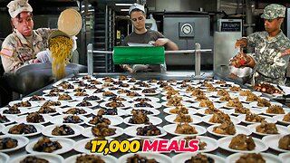 How Aircraft Carriers Make 17,000 Meals A Day For US Navy Soldiers
