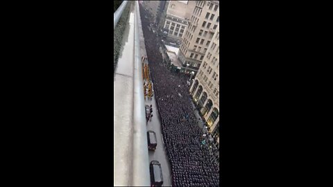 MASSIVE Show Of Support From Police For Fallen NYPD Officer