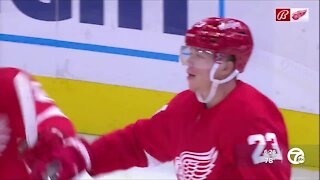 Lucas Raymond makes Red Wings opening night roster