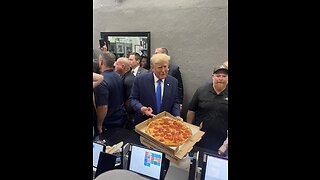 Crowd Erupts When Seeing Trump at DHOP pizza in Fort Myers, FL