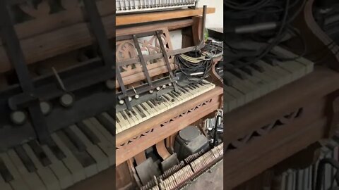 Old pump piano