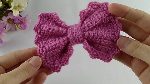 How to make a crochet bow ( left handed ) - crafting wheel.