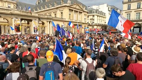 La manifestation qui n’a pas eu lieu selon la chaine LCI - Le 03 Septembre 2022 à Paris - Vidéo 16