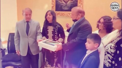 Shehbaz Sharif Picture Got Viral With Mia Khalifa || Global News