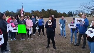 The Rally against the Floyd Bennett Field #migrantshelter at the Entrance 10/25/23 #migrantcrisis