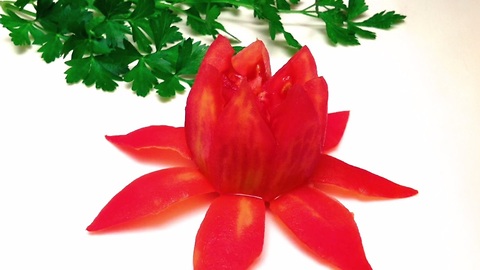 How to make a lotus flower with a tomato