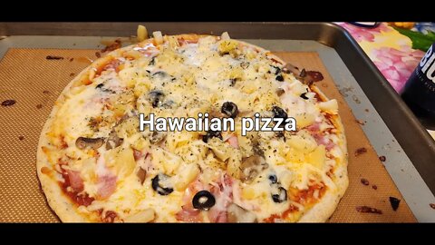 Hawaiian pizza #pizza #hawaiianpizza