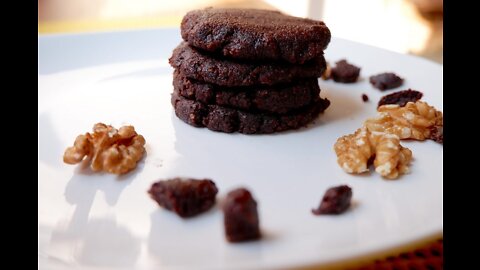 No Bake Chocolate Walnut Cookie (Keto Diet)