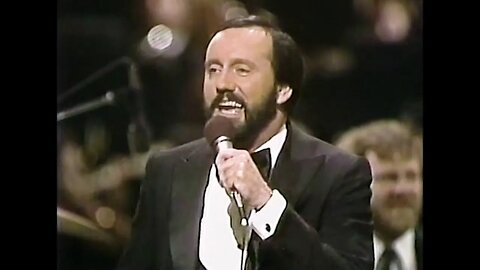 Ray Stevens - "Piece Of Paradise" (Live Performance at TNN Launch, 3-7-83)