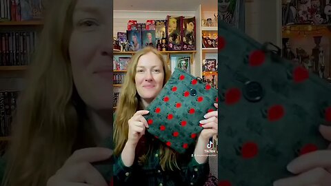 SPOOKY BOOK MERCH MAIL UNBOXING HAUL #spooky #booktube #book #books #shorts #bats #haul #unboxing