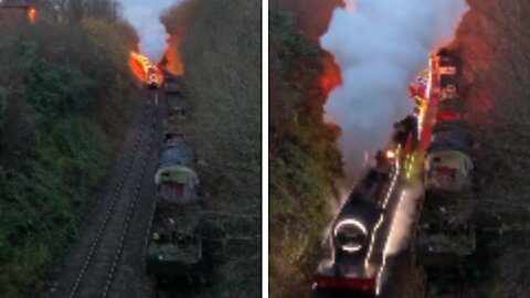 Amateur Footage Shows Brilliant Christmas Light Show On Steam Train